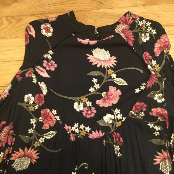 Angie Mock Neck Cold Shoulder Dress - Picture 5 of 6